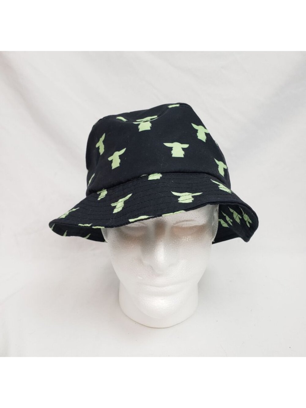 Grogu Star Wars The Mandalorian Disney Black Green Baby Yoda Bucket Hat NEW!!!